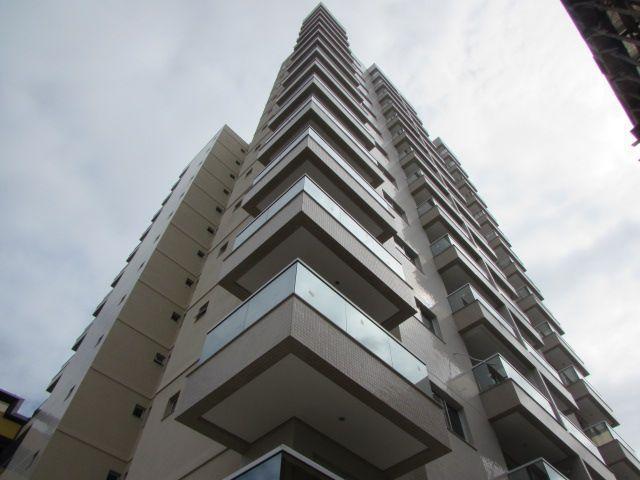 Praia do Morro: Beachfront Apartment with Pool and Wi-Fi Guarapari Exterior photo
